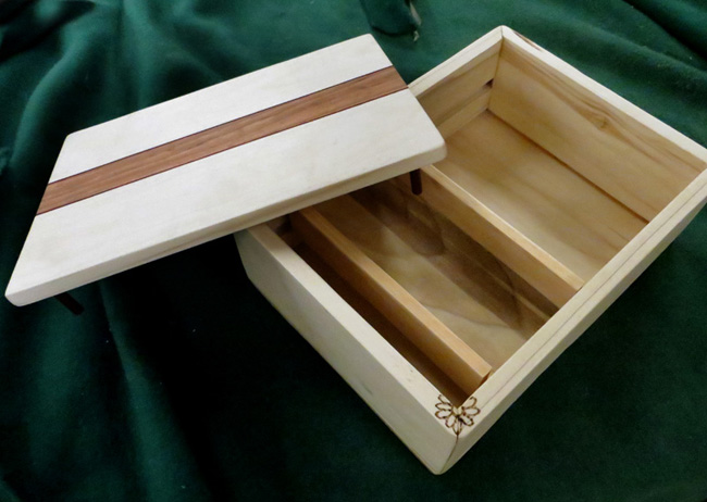 saraspinebox